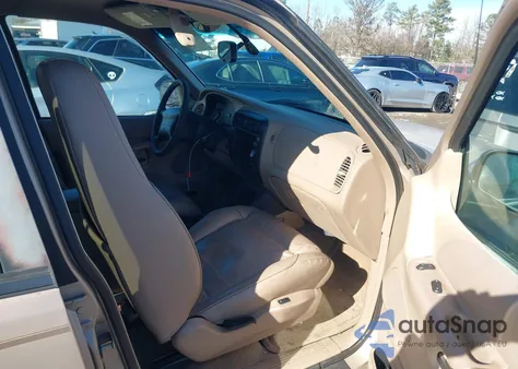 1998 Ford Explorer Eddie Bauer/Limited/Xl/Xlt из США, поврежденный, VIN 1FMZU34E4WZC15531